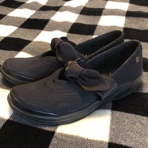 Bzees Playful Casual Shoes- like new